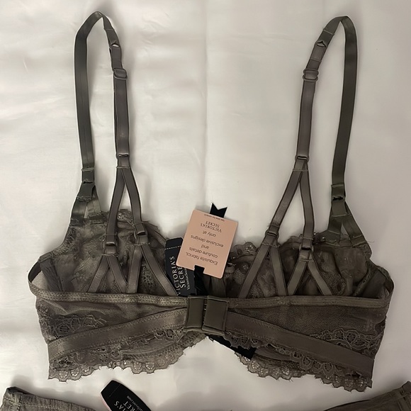 Victoria’s Secret designer collection bra & panty 32C - Picture 10 of 16